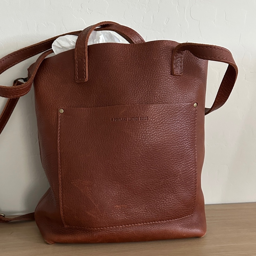 Portland Leather Crossbody Tote Redwood/ Classic